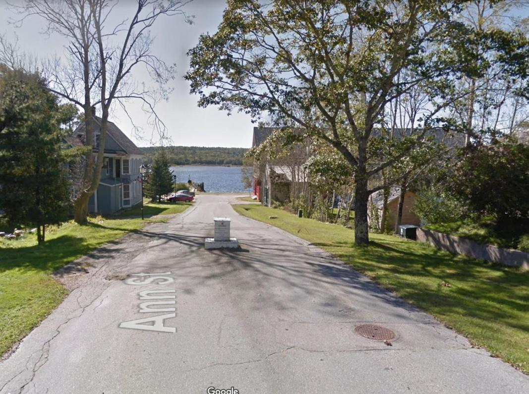 Beside The Tulip Tree Apartment Shelburne Exterior foto